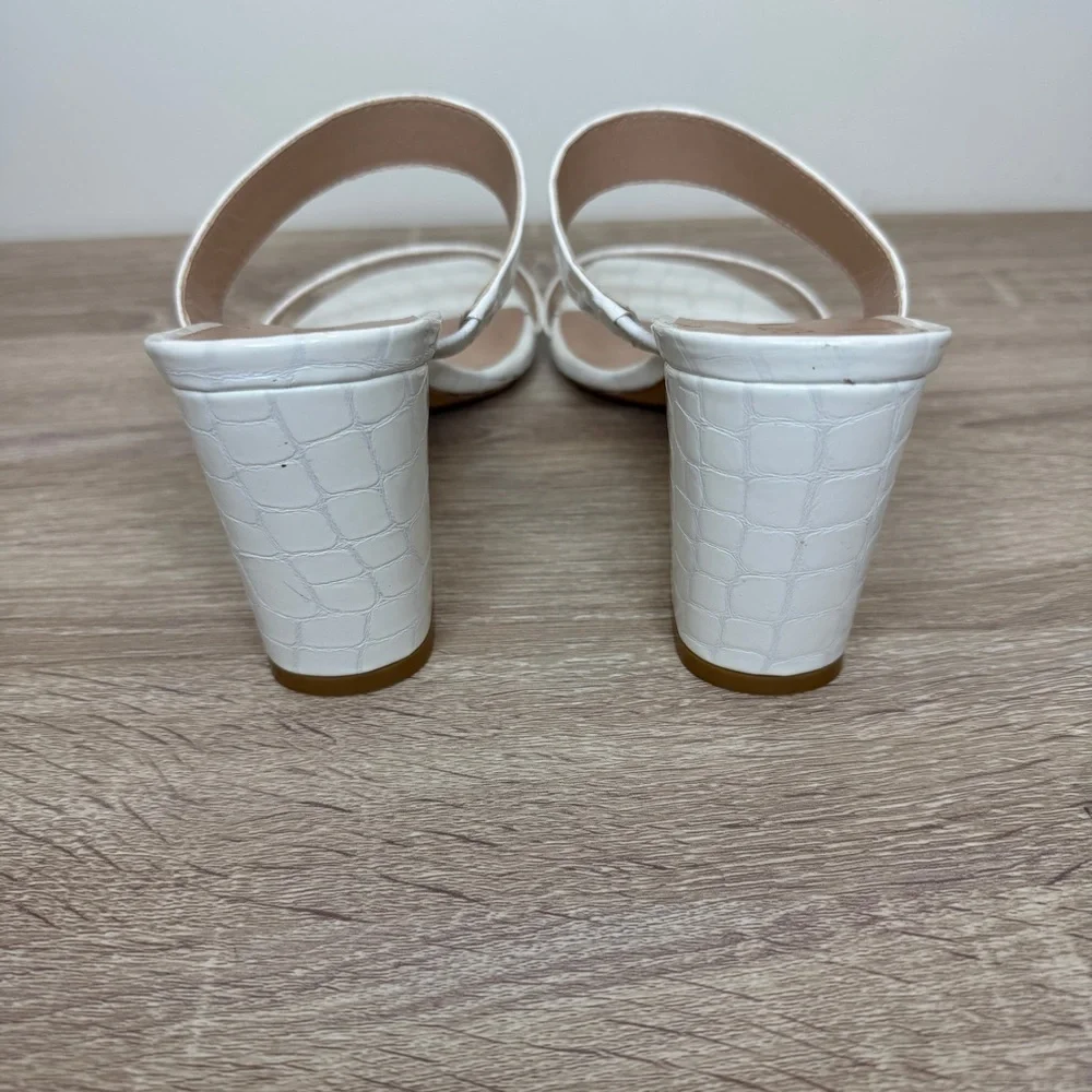 Stuart Weitzman White Croc-Embossed Block Heels Sandals Size 8